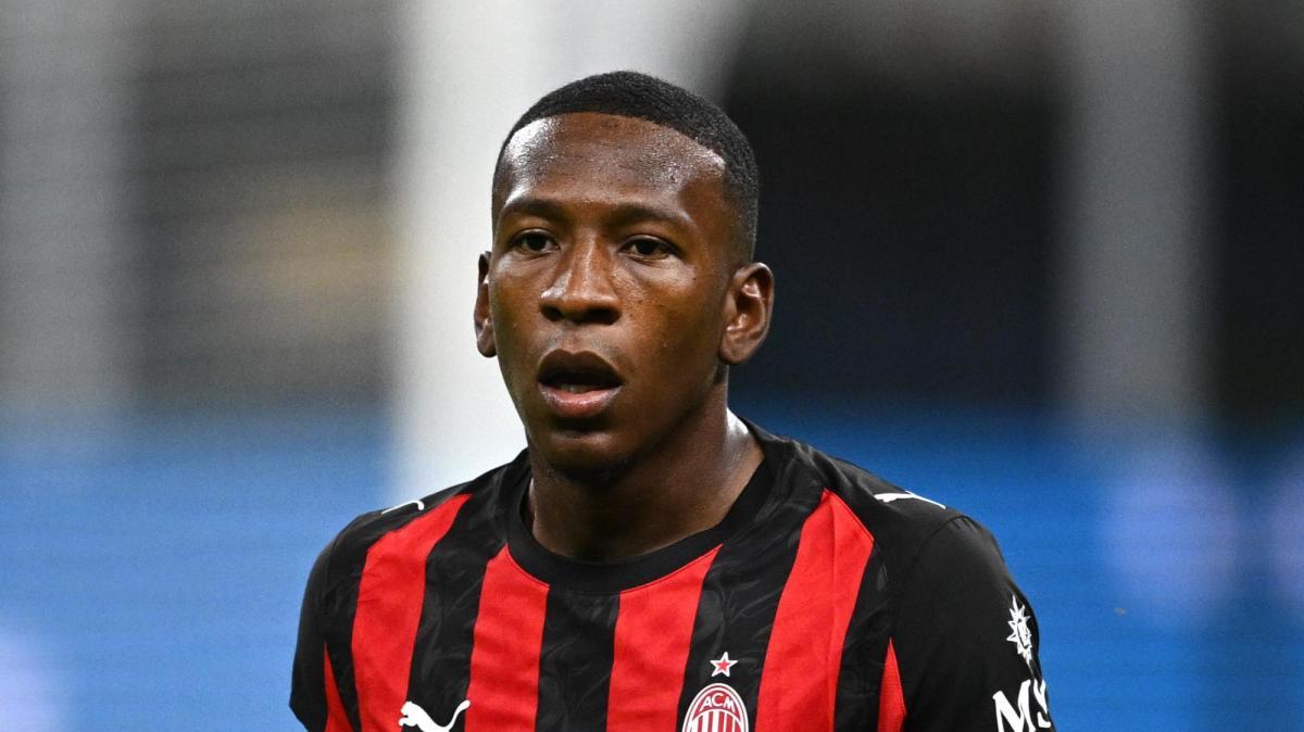 Estupinan rimandato all'esordio con la maglia del Milan 