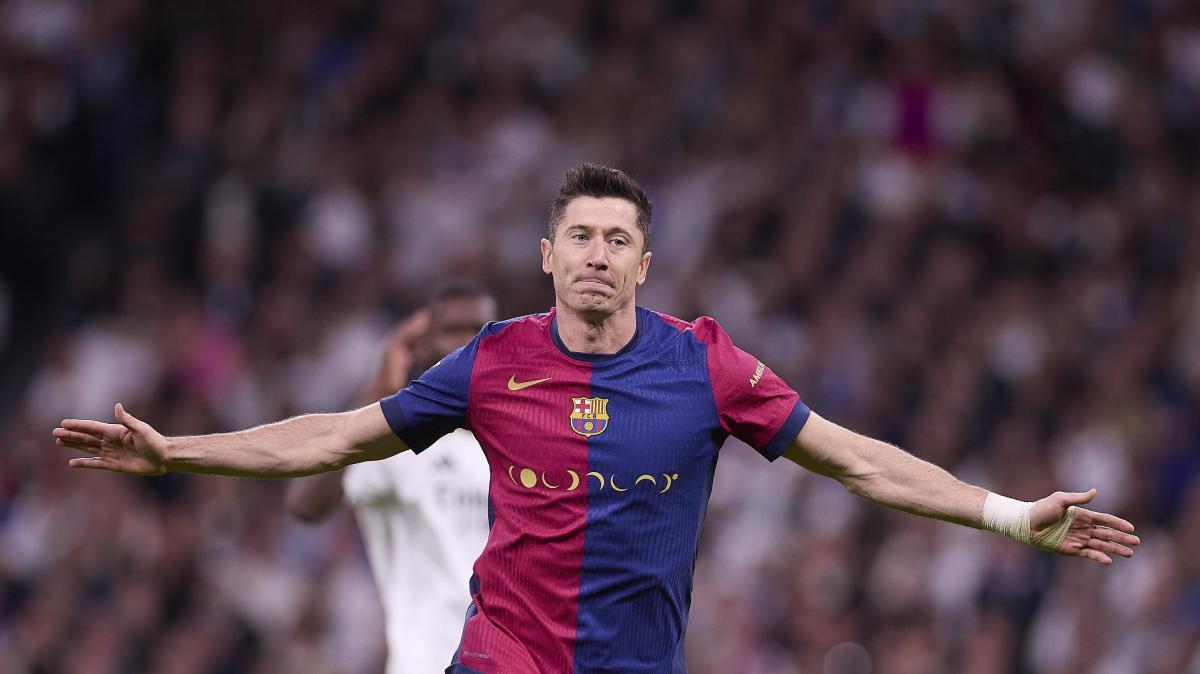 Lewandowski ha deciso, lascia il Barcellona: le possibilità sul suo futuro