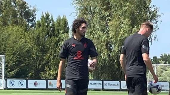 "Al lavoro durante la pausa": le foto della ripresa di oggi a Milanello