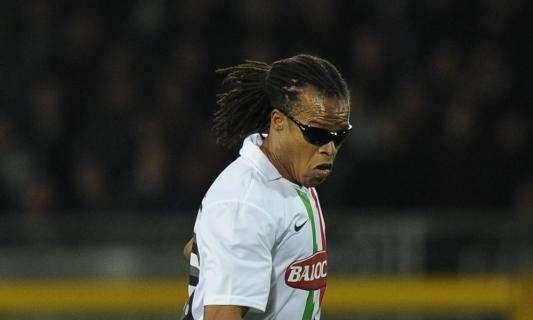 Davids: "Non capisco l'esclusione di Emanuelson. Van Bommel non dovrebbe essere titolare"