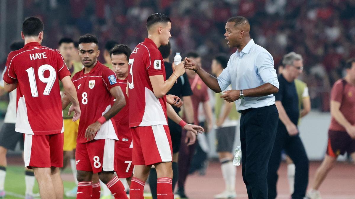 Patrick Kluivert lascia la panchina dell'Indonesia dopo la mancata qualificazione ai Mondiali