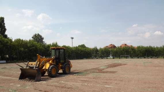 FOTO - Lavori in corso anche sui campi del Vismara