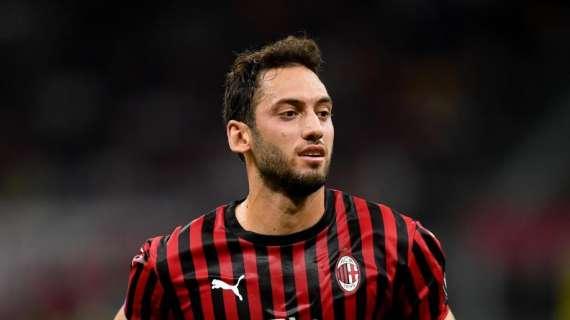 Calhanoglu dalla Turchia: "Oltre il solo calcio, vittoria molto emotiva e importante per la nostra patria"