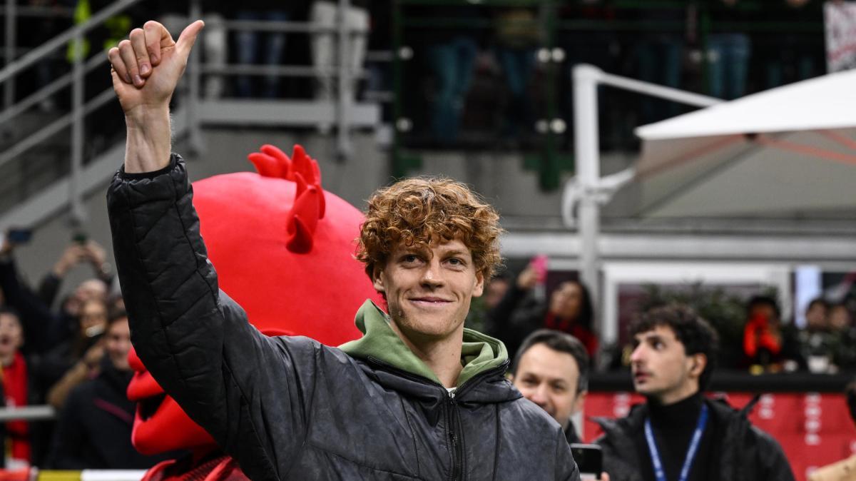 MN - Cardinale a colloquio con Sinner. Jannik ha ricevuto dal proprietario la maglia del Milan