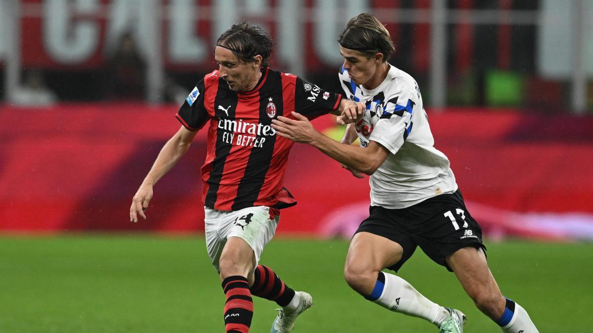 L'apertura della Gazzetta: "Milan da paura. Domina l'Atalanta, fa tre gol, rischia il pari"