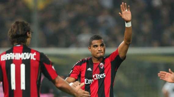 Dentro Boateng e Bonera