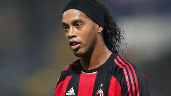 Aggiornamento: Dinho vuole il Gremio e sbuffa col fratello. Intanto vola verso Dubai