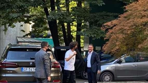 VIDEO MN - Yacine Adli ha lasciato la clinica La Madonnina: terminate le visite mediche