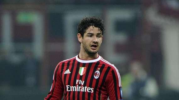 Pato in vantaggio su Robinho