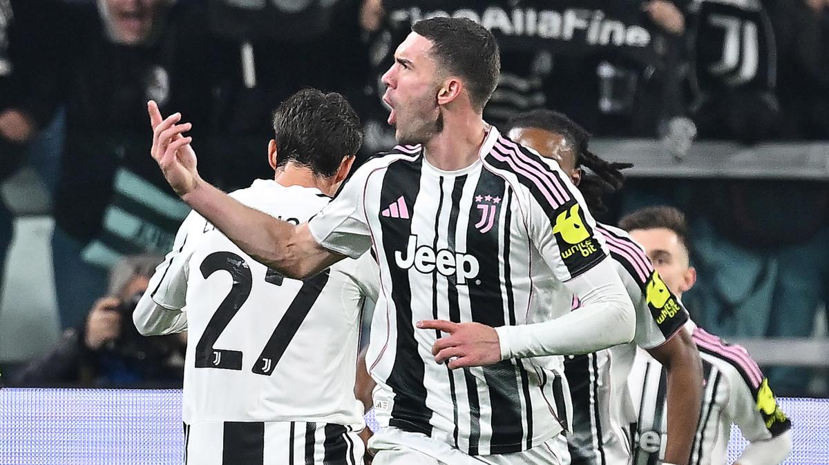 Juventus, allarme infortunio per Vlahovic: verrà monitorato