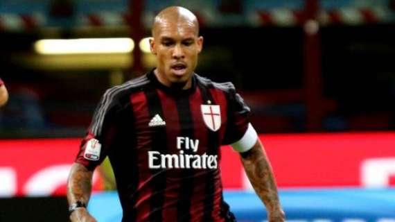 Udinese-Milan, le formazioni ufficiali: de Jong insieme a Montolivo, Balotelli-Bacca davanti