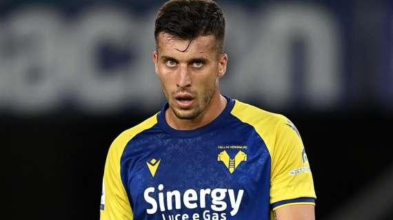 Gazzetta - Milan, il difensore potrebbe arrivare l'ultima settimana. Non c'è fretta: tre le opzioni al vaglio