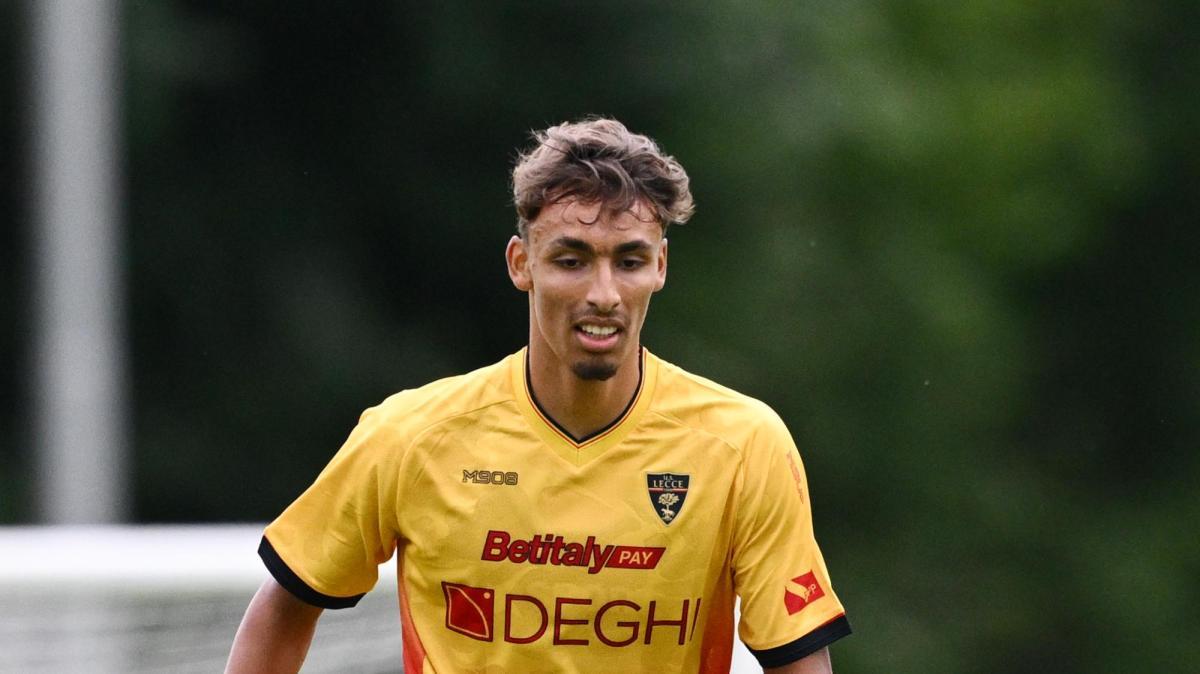 Il Lecce ha incontrato un collaboratore di Mendes per Tiago Gabriel. Ma più verso il Fulham che il Milan