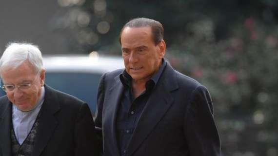 Berlusconi lancia un duplice allarme: preoccupazione per gli acquirenti e per il futuro