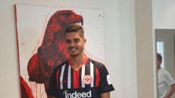 Manchester United, idea André Silva se Cavani non rinnova: l'ex Milan è un osservato speciale