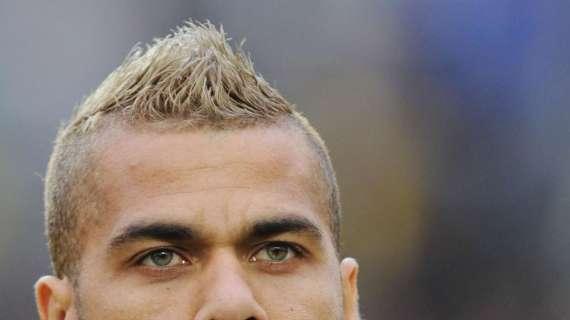 Dani Alves: "Sogno di continuare a fare la storia qui al Barça"