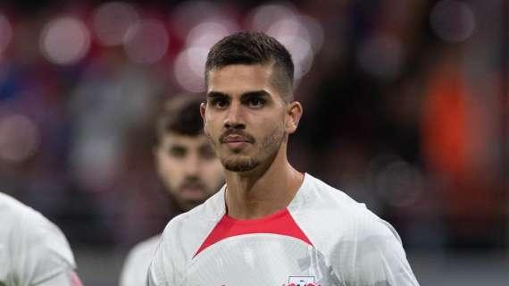 André Silva: "Mi manca il tempo passato al Milan. Qualche volta lo guardo..."