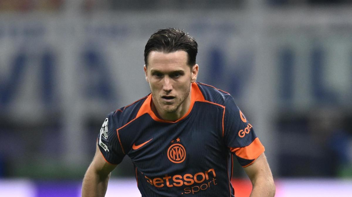 Inter, Zielinski tornato acciaccato dalla nazionale. Ma non c'è allarme in vista del derby