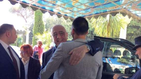 Sportmediaset - Mercato fermo ufficialmente fino alla firma con i cinesi