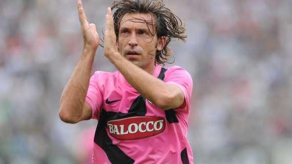 Conte: "Pirlo un esempio dentro e fuori dal campo"