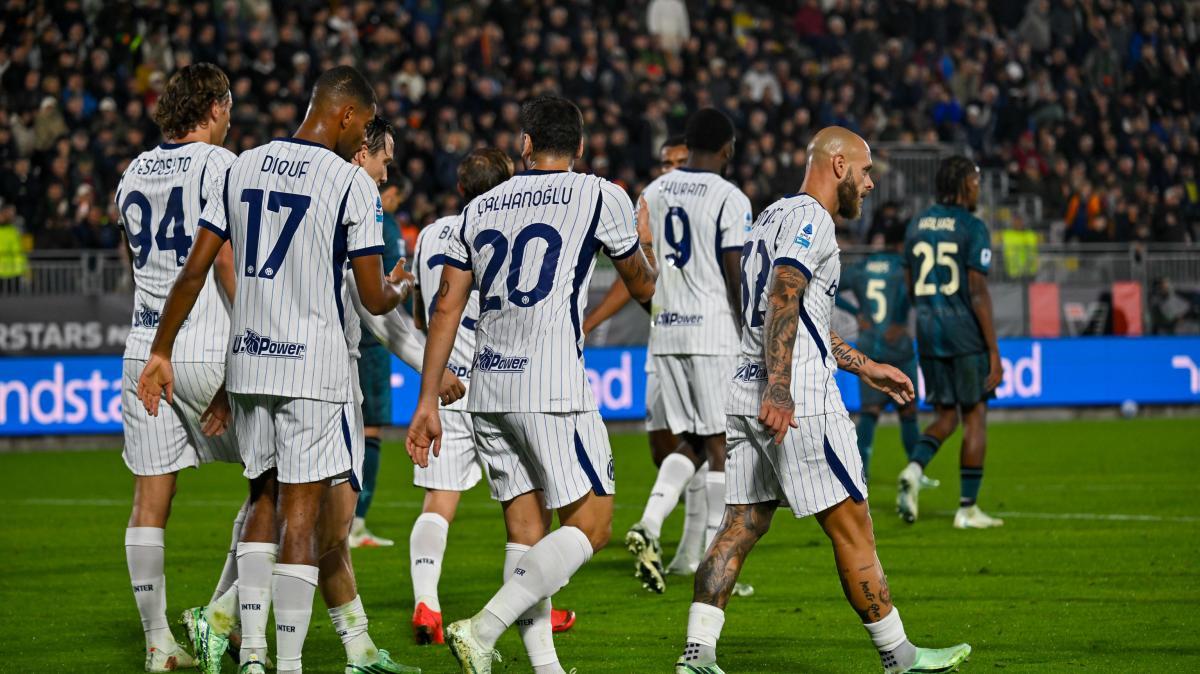 Serie A, l'Inter soffre a Venezia ma vince 2-0. 0-0 tra Parma e Udinese