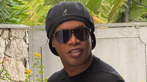 Psg-Milan, Ronaldinho: "Mi aspetto una partita magnifica, anzi due supersfide. Leao? Spalle giuste per la 10"