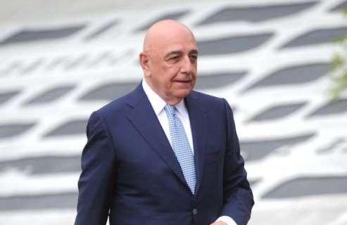 Galliani: "Balotelli non ha mai chiesto di essere ceduto. Per Binho altre offerte in arrivo lunedì. Olympiakos? Gli altri perdono con i dilettanti"
