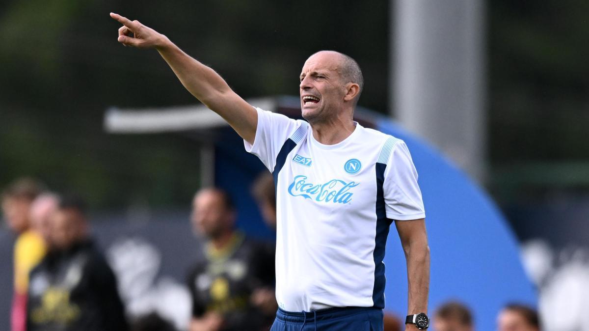 Napoli, Allegri: "Speriamo di ritrovarci qui tutti insieme a festeggiare qualche trofeo"