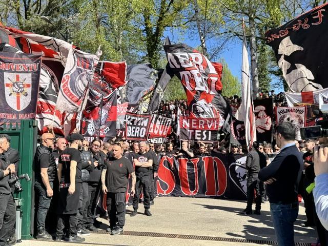 Verona-Milan, trasferta vietata anche ad AIMC: striscione di protesta al Bentegodi