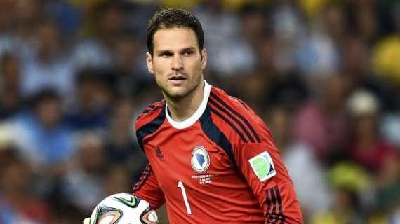 Milan, Begovic in attesa: il bosniaco titolare con l’Udinese in caso di nuovo forfait di Gigio