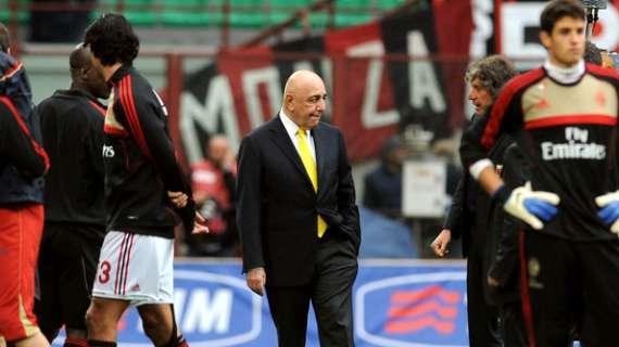 Galliani: "Il mercato è chiuso, nessuna offerta per Robinho, le voci su Julio Cesar non esistono"