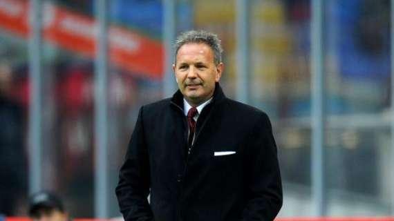 Milan, i 24 convocati di Mihajlovic: c'è Boateng, tornano De Jong e Kucka