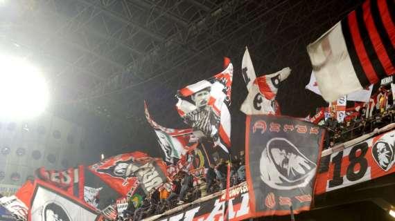 Scatenato il tifo rossonero al 'Barbera'