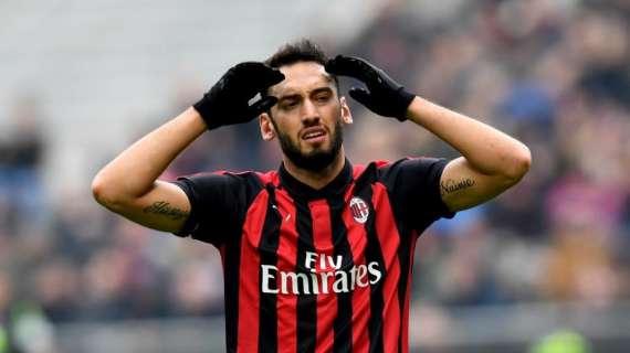 Calhanoglu: "Sono un po' stanco, poco tempo per recuperare, ma voglio dare tutto per il Milan"