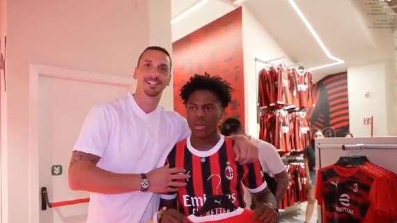 VIDEO - Ibra annuncia a sorpresa IShowSpeed: "Sei tu il mister X". Il siparietto