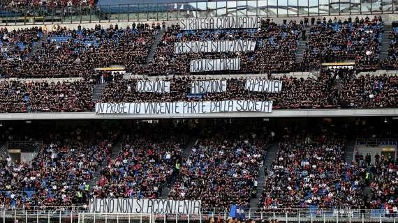 MN - Al 77' di Milan-Genoa la Curva Sud abbandona San Siro: il secondo anello blu rimane vuoto