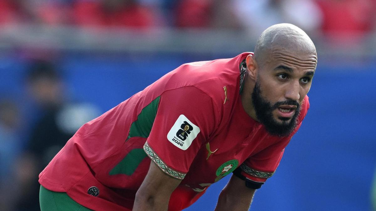 Mercato Milan, obiettivo Mazraoui per rinforzare le fasce: può giocare sia a destra che a sinistra