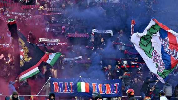 CorSera - Tifosi Torino aggrediti da ultras bolognesi: spaccati vetri del pullman