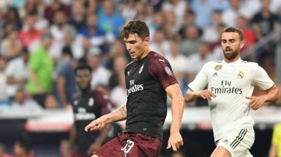 Mancini sceglie gli "esperti" bianconeri ma la coppia rossonera pressa alle spalle: Romagnoli ha la strada spianata, Caldara studia non solo per l'azzurro  