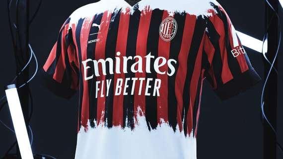 La quarta maglia 'in giro' per Milano: alcuni tram della città si colorano di rossonero