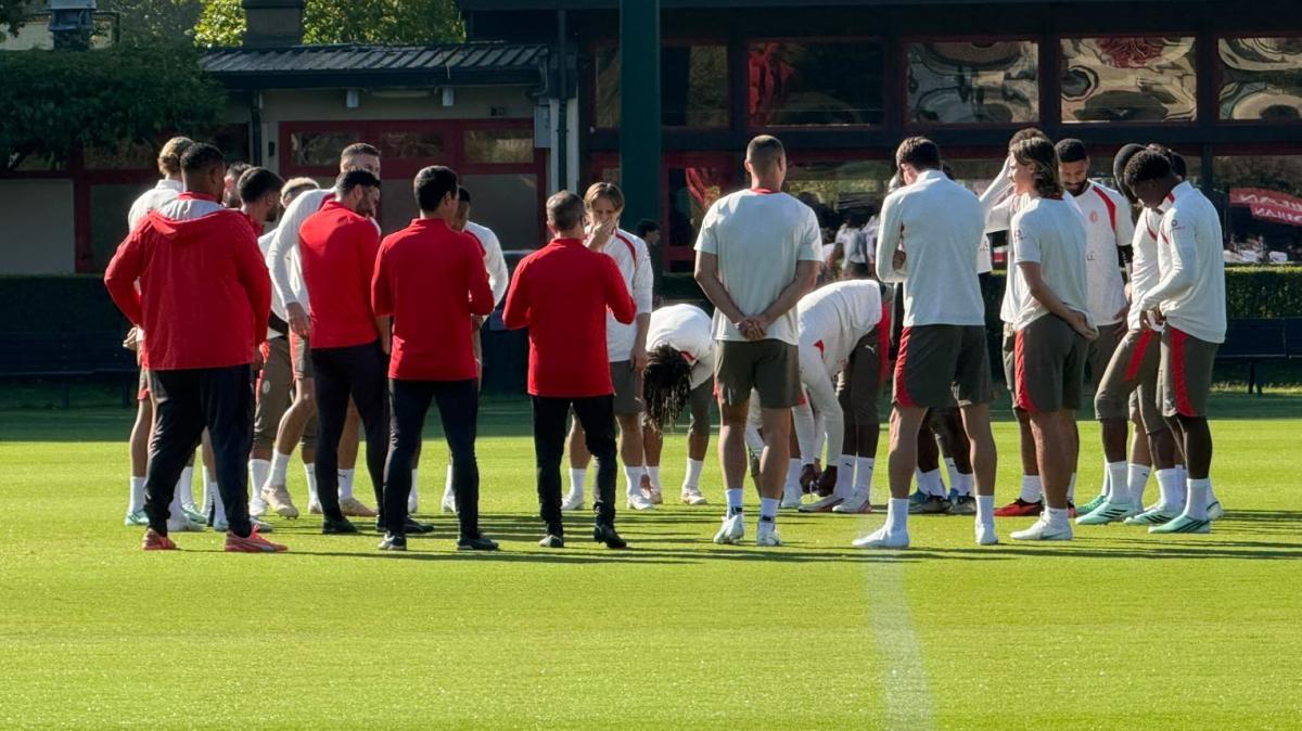 VIDEO MN - Milan, al via la rifinitura prima del Salisburgo: assente Chukwueze. C'è Bondo (ma non è convocabile)