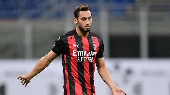 TMW - Milan, sondaggio del Manchester United per Calhanoglu