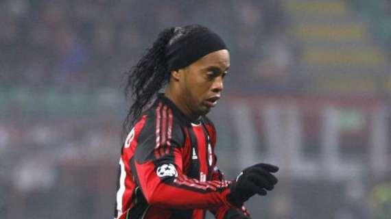 Ronaldinho stella del torneo carcerario in Paraguay: cinque gol e sei assist all'esordio