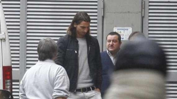 Ibrahimovic e Raiola atterrati a Doha. Nelle prossime ore l'incontro con Al-Khelaifi