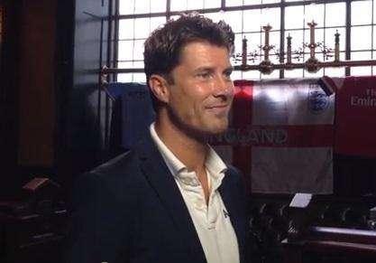 acmilan.com - Brian Laudrup: un uomo, una farfalla. La firma su un anno d'oro
