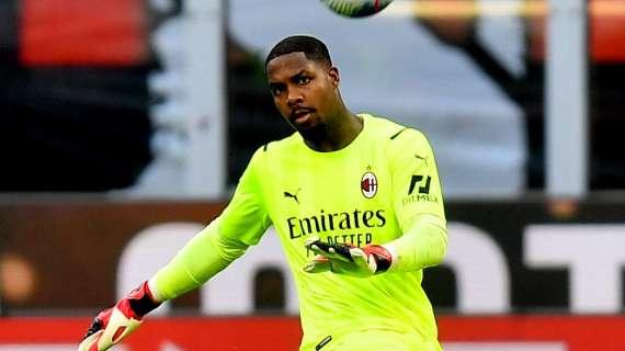Che schifo all’Allianz Stadium: insulti razzisti a Maignan durante il riscaldamento