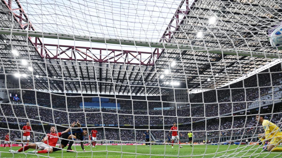 Due dei migliori marcatori stagionali di Milan e Inter non giocheranno il derby
