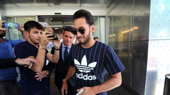 AC MILAN COMUNICATO UFFICIALE: Çalhanoglu è rossonero. Contratto di 4 anni
