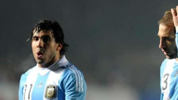 Tevez apre all'Inter: "Parliamone!"