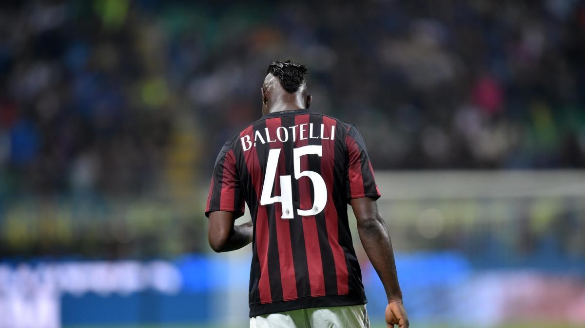 Leao festeggia Balotelli: "Buon compleanno leggenda"